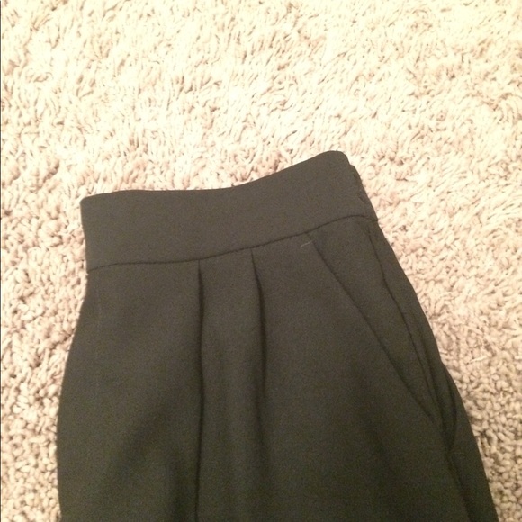 Old navy crop pants - Picture 3 of 3